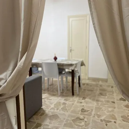 November House شقة تْشيفالو